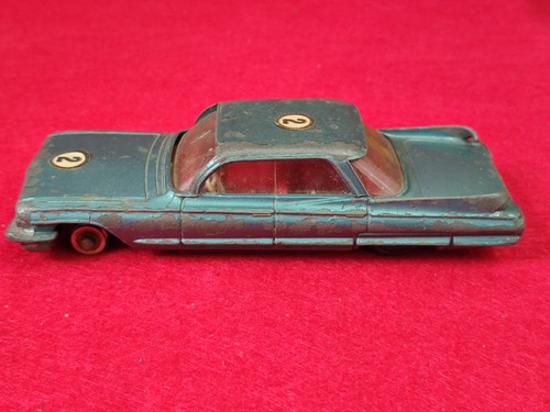 Dinky toys cadillac - toys,