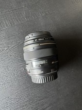 Canon EF 100 mm F2 USM