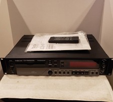 TASCAM CD-RW900SL Lettore CD