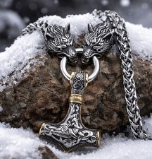 Collana con ciondolo in