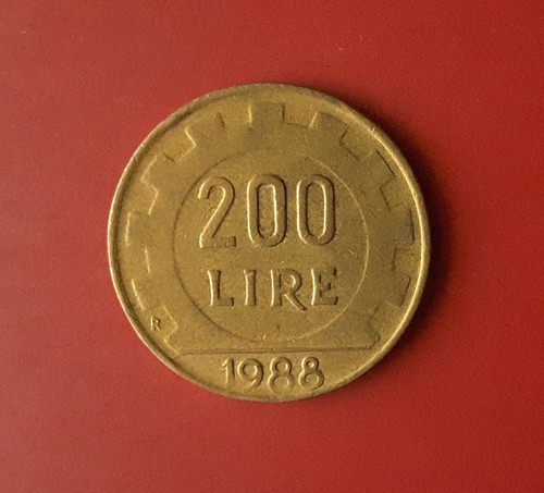 200 lire 1988 errore senza - -,