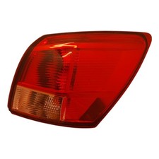 FARO POSTERIORE ESTERNO NISSAN