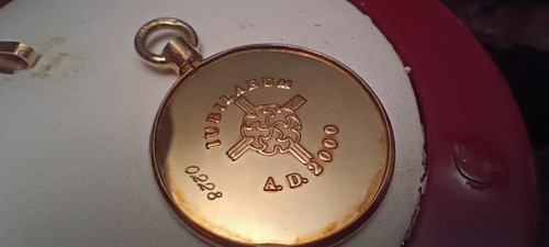 Medaglia ufficiale oro - oro, giallo