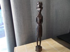 Statua africana in legno