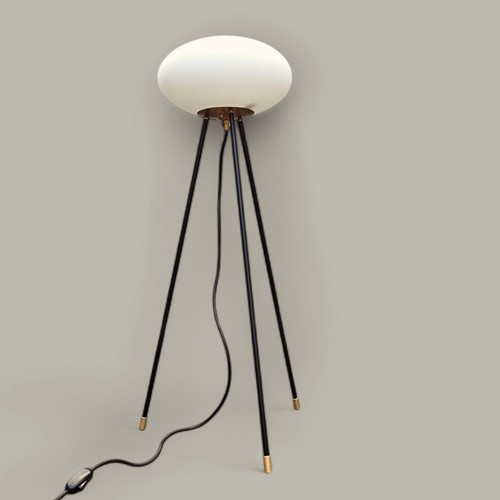 Ufo tripode floor lamp space - floor,