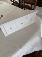 Scaffale angolare in legno