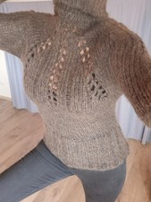 maglione dolcevita marrone