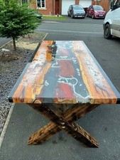 Tavolo in resina epossidica