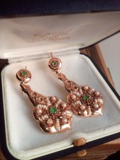 Antichi Orecchini in Oro con Smeraldi e Perle Scaramazze