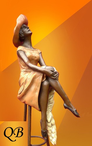 Bronze figurine the - bronze, at