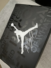 AIR JORDAN 4 RETRO BLACK