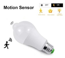 Lampadina Led A60 E27 12W 220V con Sensore di Movimento PIR Basso Consumo
