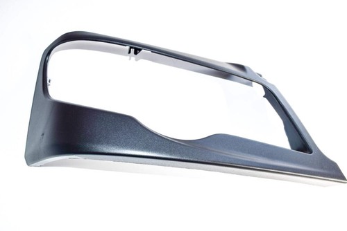 B000831 cornice faro destra - -,