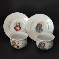 Coppia di tazze in porcellana