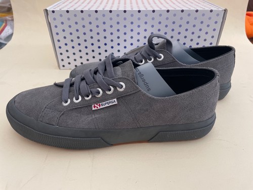 Scarpe scamosciate grigie