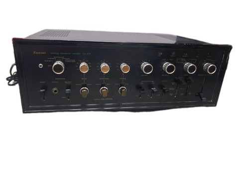 Amplificatore stereo integrato