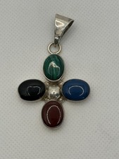 Ciondolo croce grande pietra