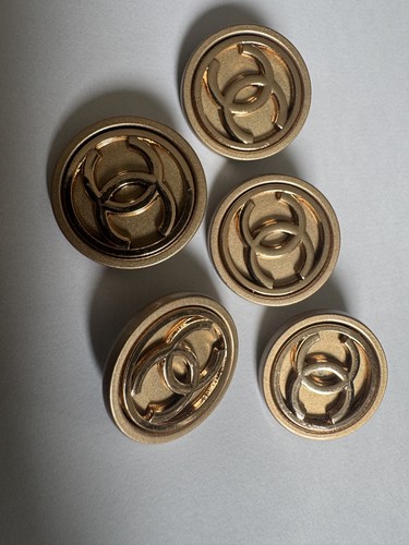 Lotto bottoni chanel - 5, in