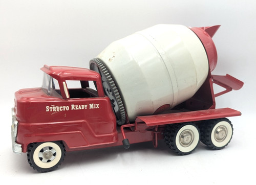 Camion giocattolo cemento