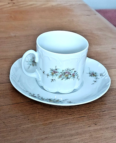 Tazzina caffè con piattino