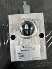 Valvola idraulica integrata