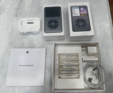 NEW Apple iPod Classic - Space