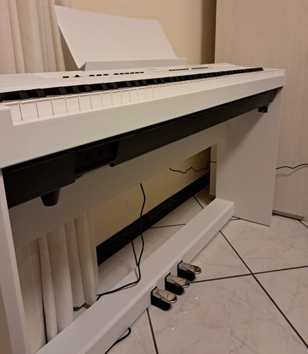Pianoforte donner bianco - pianoforte,