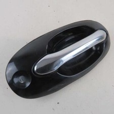 Maniglia porta interna anteriore rh K53A58410 per KIA CARNEVAL 1998-2006 usata (71593)