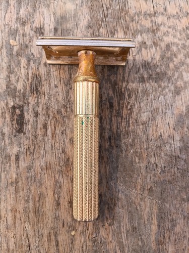 Vintage gillete gold tone - vintage,
