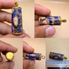 Bellissimo amuleto placcato