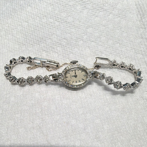 Orologio analogico ovale - , donna