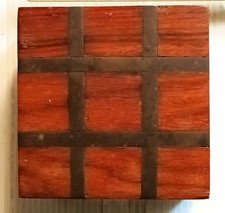 COFANETTO PORTAGIOIE ANTICO SCRIGNO SCATOLETTA DI LEGNO MASSELLO Cm 10x10 Gr 252