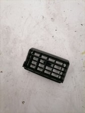 RICAMBI USATI, BOCCHETTA ARIA CENTRALE DESTRA NISSAN PATROL  