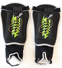 EFFEA SPORT parastinchi calcio calcetto adulto bambino cod. 6724 black green 