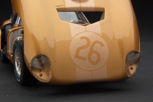 Exoto 1965 cobra - 1:18,