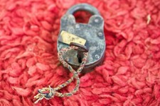 Lucchetto Antico Ferro Battuto Con Chiave Funzionante lucchetto25