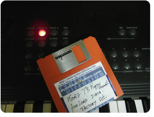 Korg disquette factory - 90',