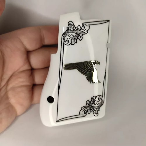 Nuovo desert eagle - grip, teschi
