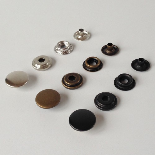 Popper resistenti chiusura - , a