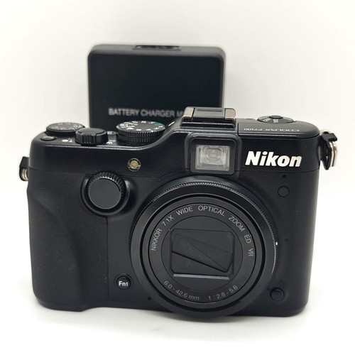 Nikon coolpix p7100 1 - nikon,