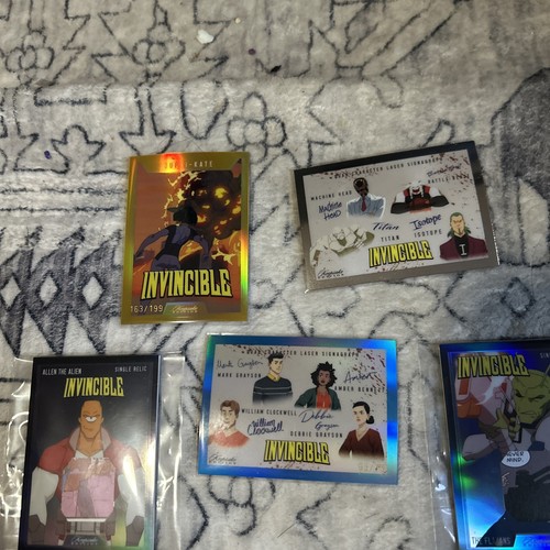 Keepsake invincible stagione - stagione, 1