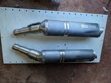 Coppia silenziatori di scarico