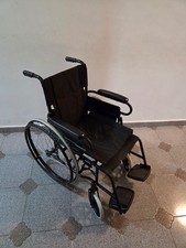 sedia a rotelle pieghevole