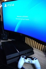 Sony PlayStation 4 500GB Console - Jet Black + 2 JOYSTICK PS4