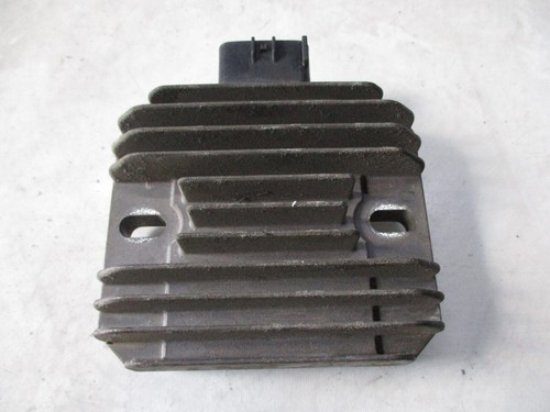Regolatore tensione corrente - regolatore,