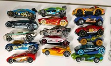 16 Acceleratori Hot Wheels