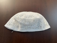 CAPPELLO PAPALINA BIMBO A UNCINETTO COLORE BIANCO CIRCONFERENZA 42 cm H. 12 cm