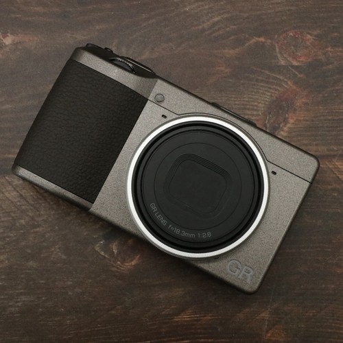 Fotocamera digitale compatta