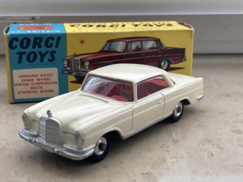 Vintage corgi toys 230 - toys,