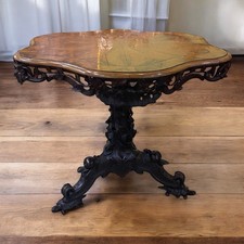 Tavolo d’epoca Liberty rotondo con piede decorato con fiori E Edera